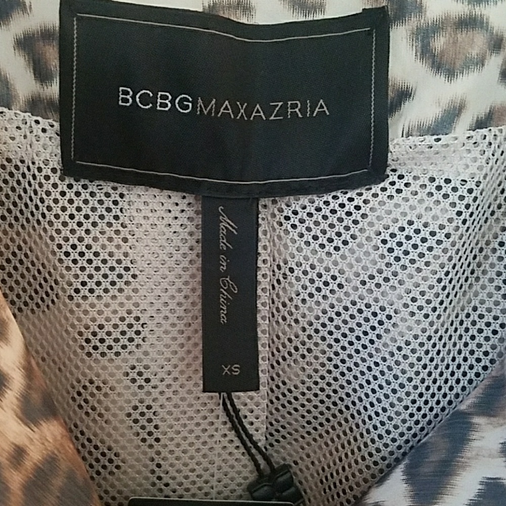 Nwt Short Sleeve Leopard Print Jacket - image 3